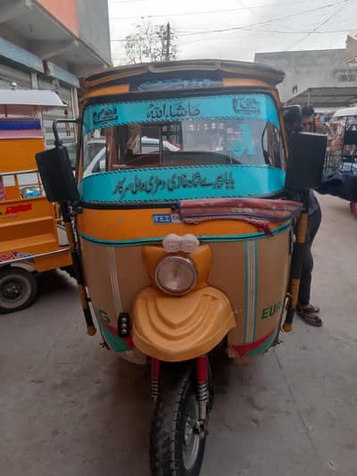 Tez Raftar Rickshaw for Sale – Good Condition