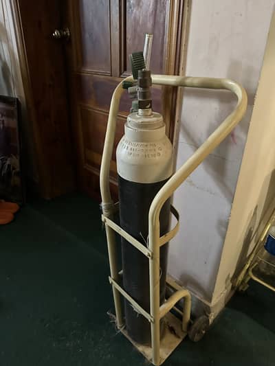 Oxygen Cylinder