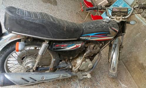 good condition bike, bohat kamm use hui hai