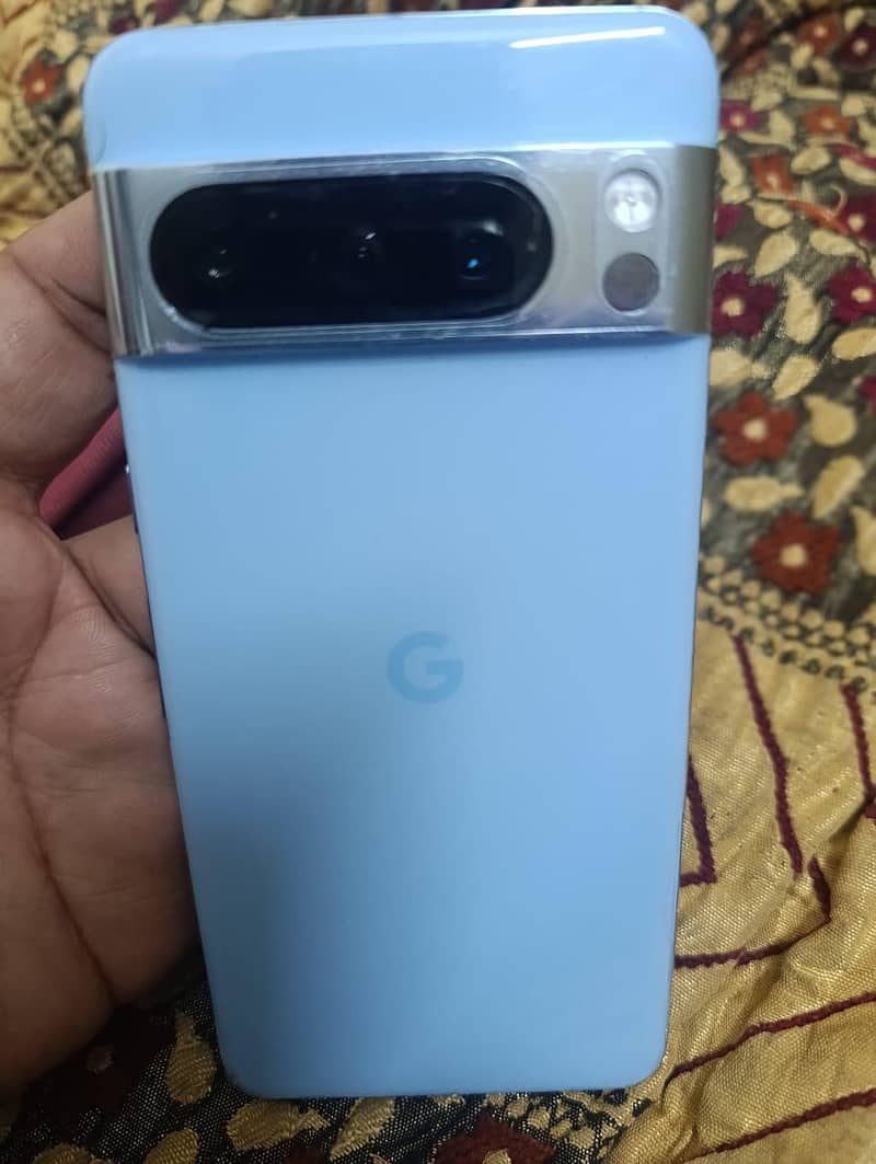 Google pixel 8 Pro  Scroll/upper touch area has issue not working 1