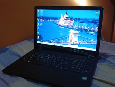 NEW LENOVO INTEL CORE I3 INSIDE  10/10 condition no any skarach no any