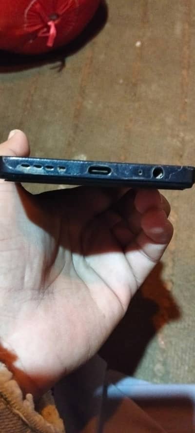 8 months use mobile  and 8+8 and storage 128