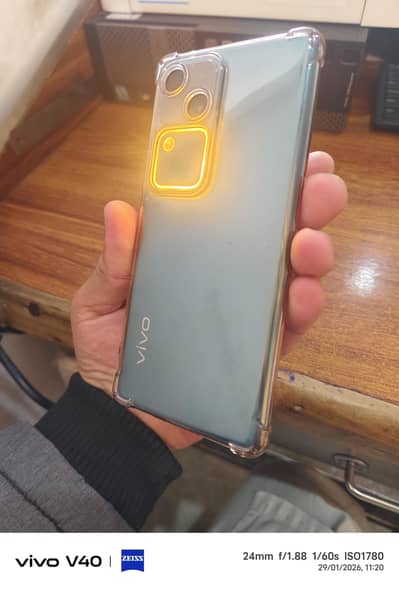 vivo V30 12/256 with box