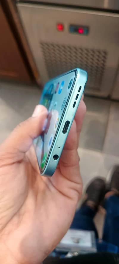 I want to sell my Infinix hot 60pro 10/10 condition One handed use