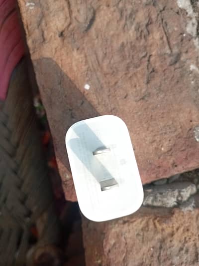 ​Original Apple 20W USB-C Power Adapter for iPhone 11, 12, 13, 14, 15