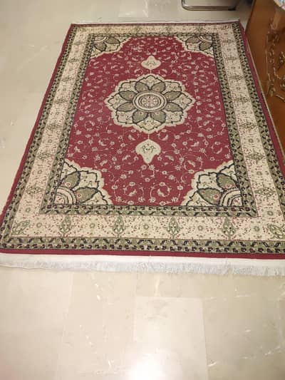 Center piece irani 5x8  condition 7/10