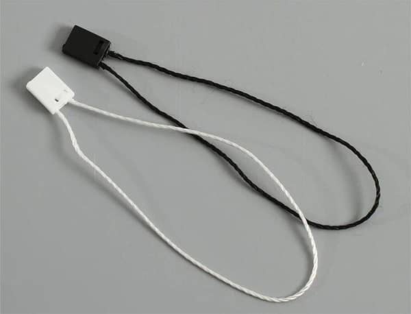 100 tags and hang tag accessories: rope, loop, and hook buckles for quick label installation