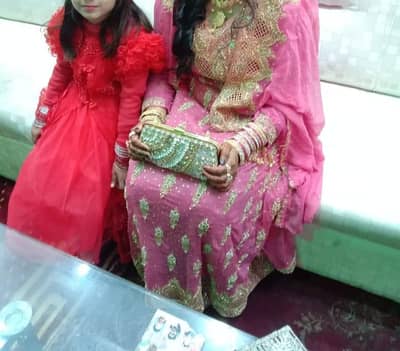 ایک بار استعمال کی تھی ولیمے پر بس 10/10کنڈیشن میں ہے