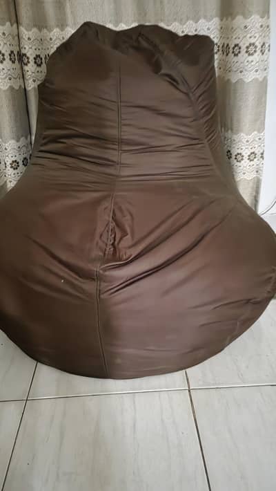 Very stylish and comfortable bean bag with foot rest.