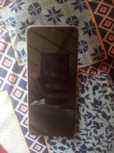 serious buyer rabta kare 100 person mobile on working