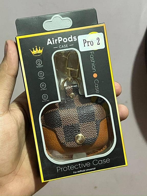 Airpods Pro LV Gucci fancy leather case with gold-plated hook