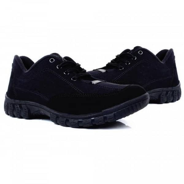 Casual Black Sport Shoes Style Low Top Boots