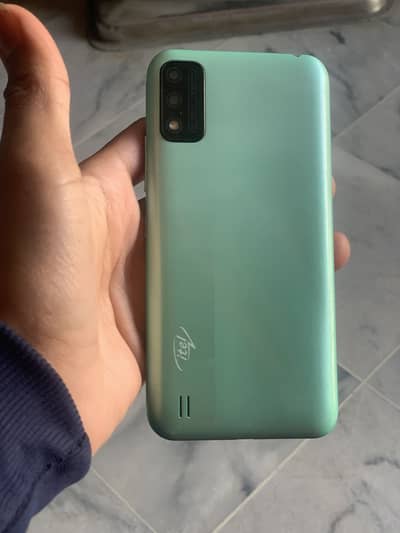 Itel A26 2/32 storage panel change