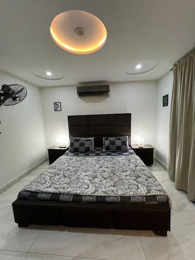 One bed apartment For short stay Available in bahria town Lahore