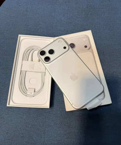 17proMax LLA Factory Silver 256Gb