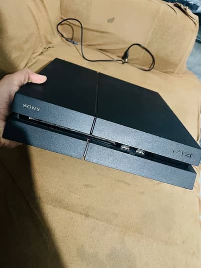 PS4 Fat | 500 Gb | 2 controllers (copy) | 3 CDs