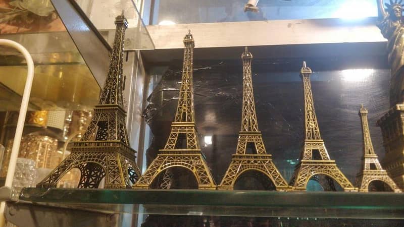Eiffel Tower Statue Decor - 5 Inch Mini Metal Model Figurine for Souvenirs, Cake Tables, Gifts, and Home Decor
