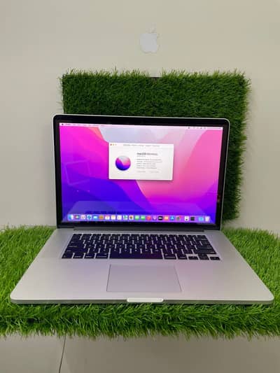 Apple MacBook pro 2015 i7 16 gb 512 gb