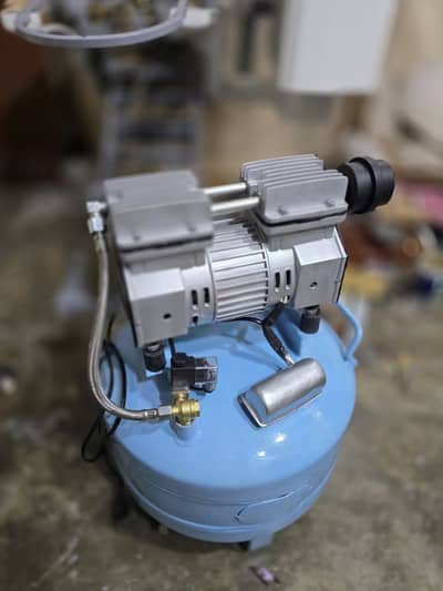 compressor oil free