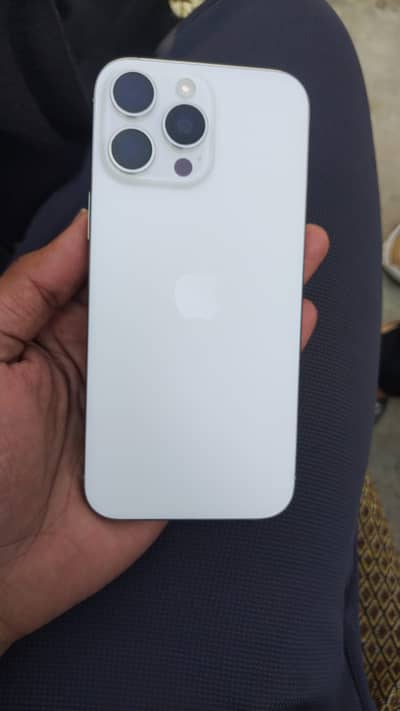 Apple iPhone 16 Pro Max