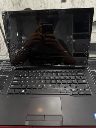 Dell Latitude 7389 Cori5/7th Gen 8GB RAM 256GB NVME SSD Touch+360