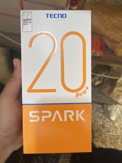 Tecno spark 20 pro+
