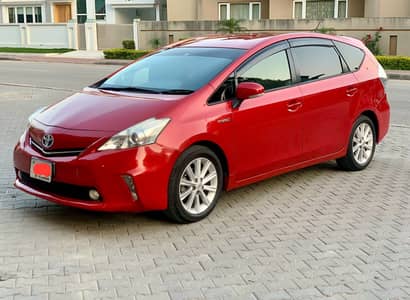 Toyota Prius Alpha 2014/18 for sale in very good condition.