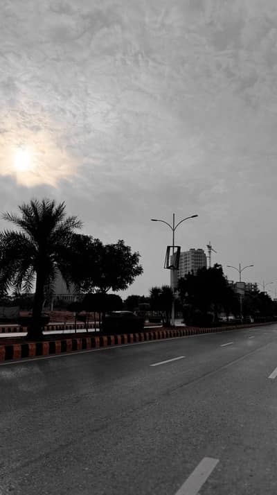 80x80 commercial plot in D Markaz main road of Gulberg Islamabad