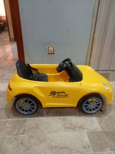 Kids Car Excellent Condition 10/10