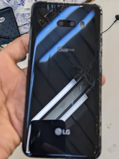 LG g8xthinq 6gb64 PTA Approved All ok 10/10 indisplay finger ha.