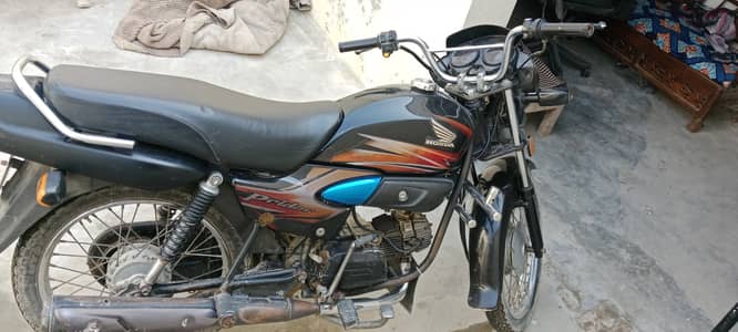 2018 Black Honda Prider 100cc – Like New, Smooth Ride!