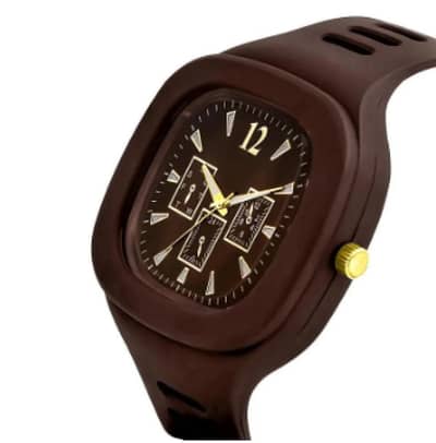 Analogue fashionable watch for men