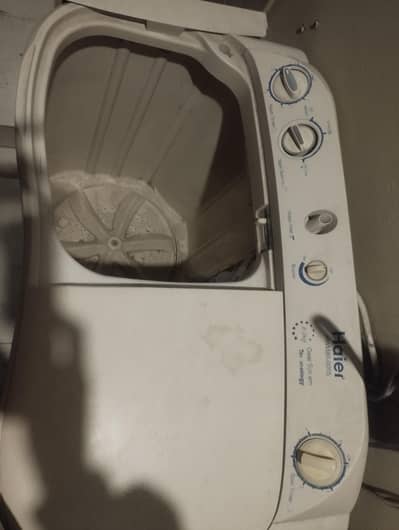 HAIER 8KG TWIN TUB WASHING MACHINE
