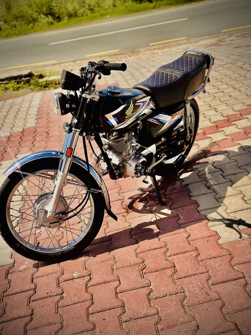 24/25 model new condition 5