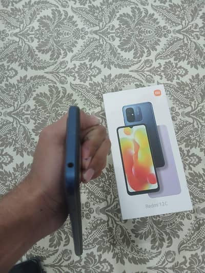 REDMI 12 C 6/128 gb