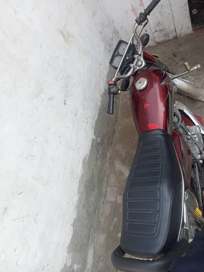 HONDA CG 125 all ok  10/10 document clear