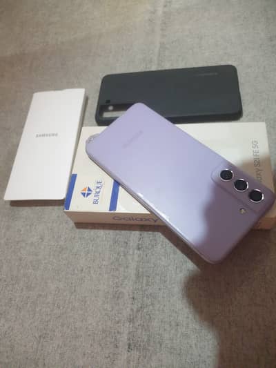 Galaxy S21 fe 5G. official pta approve 256gb full box. levender colour.