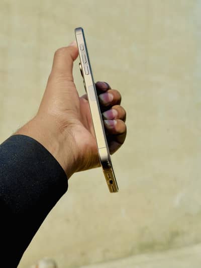 I phone 16 pro max 256 non pta Jv LLA model  brand new