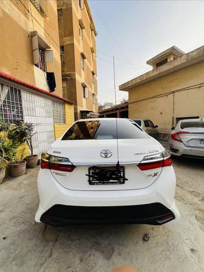 Selling my toyota x altis 1.6 2021 registered 2022