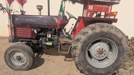 سی فرگوسن 385 2016 ماڈل سلف سٹار چھت حک لگا ہوا ہے