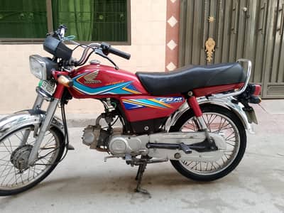 Cd 70 cc All everything ok one hand use engine ka hath thak ni legah