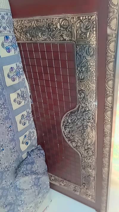 bed and dressing table