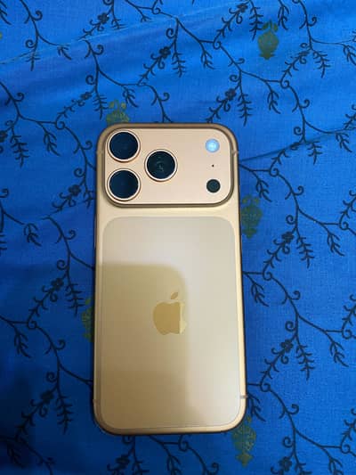 iPhone 17 pro 256gb 100BH 57CC orange clr 10/10 with box and cable