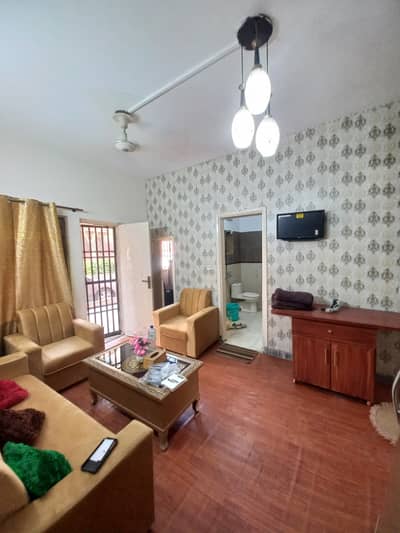 G11/4PHA FLAT FULLY FRNISHED GROUND FLOOR FOR RENT