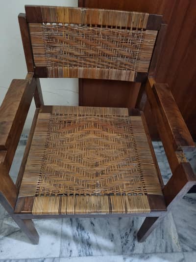 2 chairs and 2seater sofa