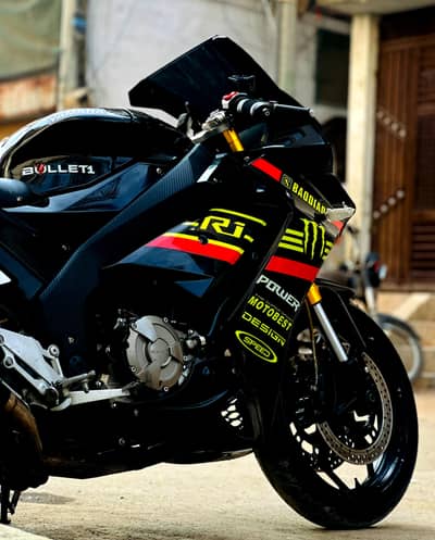 heavy bike Yamaha R1m replica 400cc