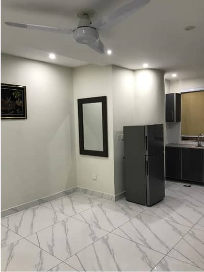 Brand New Building Sami Furnished Area 1200 Square Feet Available For Rent Corporate Office In Main Boulevard Road Gulberg 3 Lahore