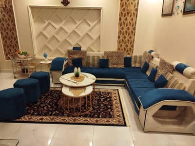 L shape / corner sofa for sale