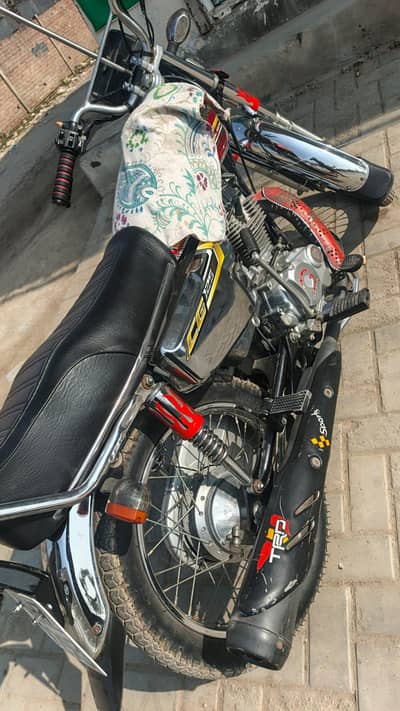 As like new bike . Self start