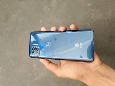 motorola one 5G UW